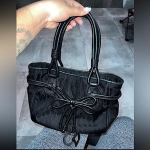 Christian Dior Purse!!!
#Dior #ChristianDior #Purse #Designer #CD